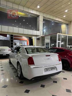 کرایسلەر 300